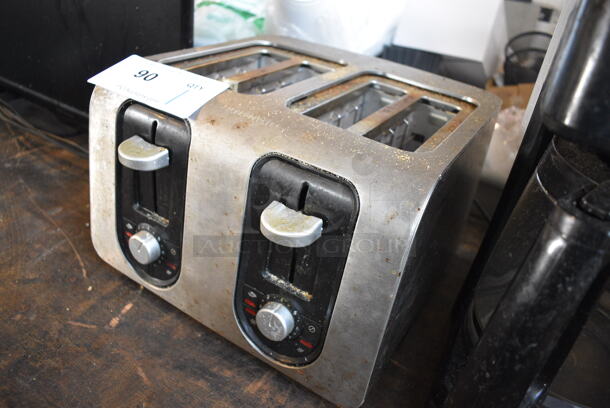 Black & Decker Model TR6341S Metal Countertop 4 Slot Toaster. 120 Volts, 1 Phase. 11x10.5x7 - Image 3 of 4