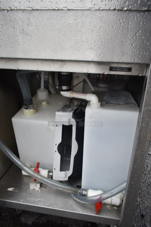 QualServ WMSC24MS Stainless Steel Commercial Single Bay Portable Sink w/ Faucet and Handles on Commercial Casters. 120 Volts, 1 Phase. - Image 8 of 10