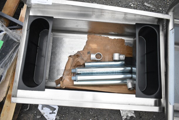 BRAND NEW SCRATCH AND DENT! Regency 600IB2130C0 21" x 30" Underbar Ice Bin with 10 Circuit Post-Mix Cold Plate and Bottle Holders - Image 5 of 8