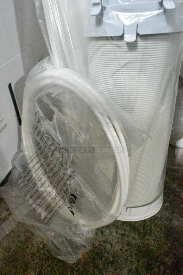 BRAND NEW SCRATCH AND DENT! Whynter Energy Star RPD-506EWP 50 Pint High Capacity Portable Dehumidifier with Pump up to 4000 sq ft. 115 Volts, 1 Phase. Tested and Working! - Image 4 of 9