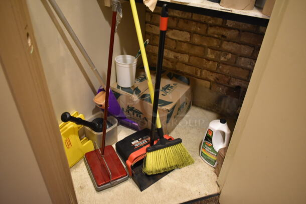 ALL ONE MONEY! ROOM LOT of Various Items Including Broom, Cleaners and Dust Pan. BUYER MUST REMOVE. (front hallway) - Image 8 of 8