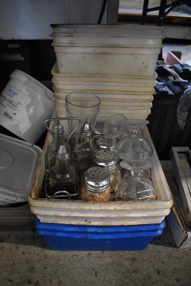 ALL ONE MONEY! Lot of Various Items Including Poly Drop In Bins, Poly Bins, Seasoning Shakers, Stainless Steel Drop In Bins - Image 5 of 6