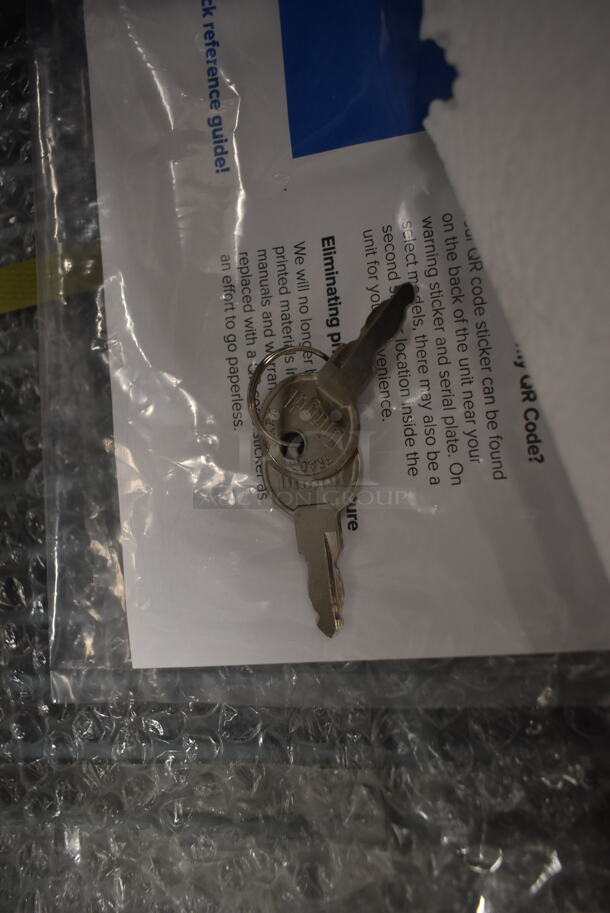 BRAND NEW SCRATCH AND DENT! 2023 Avantco 178SS3FHC Stainless Steel Commercial 3 Door Reach In Freezer w/ Poly Coated Racks on Commercial Casters. 115 Volts, 1 Phase. Tested and Working! - Image 8 of 11