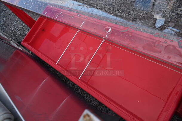 BRAND NEW SCRATCH AND DENT! Red Poly Buffet w/ Sneeze Guard. - Image 4 of 4