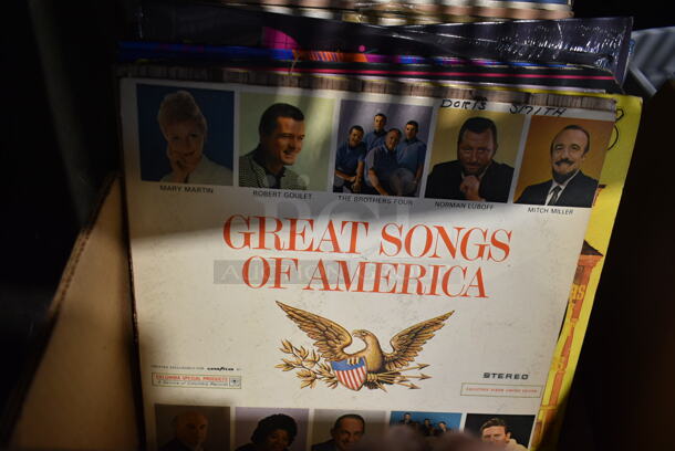 ALL ONE MONEY! Lot of Records Including Great Songs of America and Roger Whittaker - Image 5 of 6