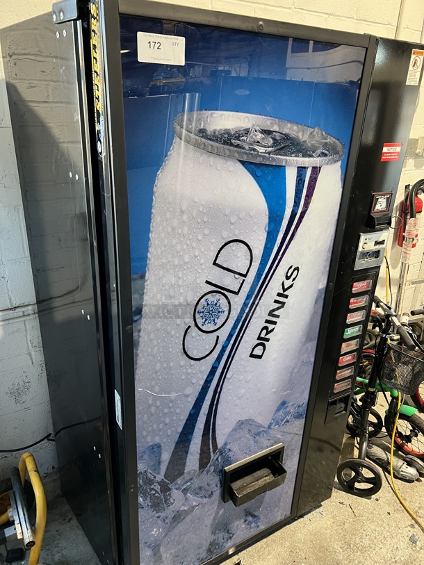 Dixie-Narco DNCB 368 / 216-8 Metal Commercial Canned Drink Vending Machine w/ Change Acceptor. Lock Has Been Drilled Out. 115 Volts, 1 Phase. 36x27x73. Tested and Powers On But Does Not Get Cold - Image 6 of 6