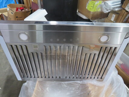 NEW Ekon Stainless Steel Range Hood. With Manual And Remote. #NAP02