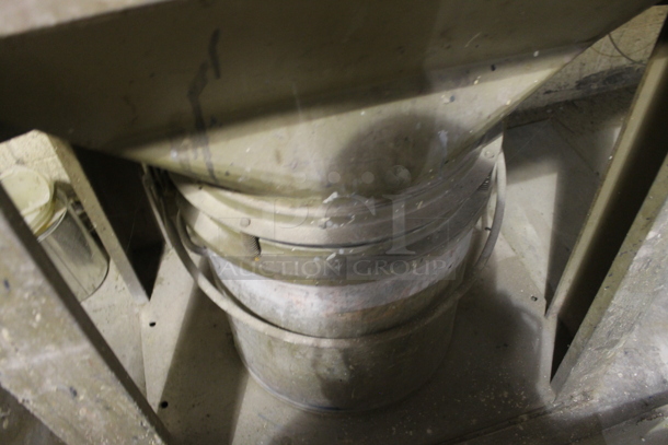 DCE Yokes Unimaster Metal Commercial Dust Collector. 220/440 Volts, 3 Phase. BUYER MUST REMOVE. - Image 9 of 12
