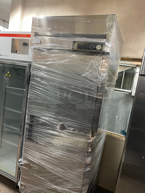 Working! Amazing! True Full Height Insulated Mobile Heated Cabinet w/ (1) Rack Capacity, 208-230v/1ph NSF Tested and Working! Maintaining 140 to 180 degrees Fahrenheit - Image 1 of 6