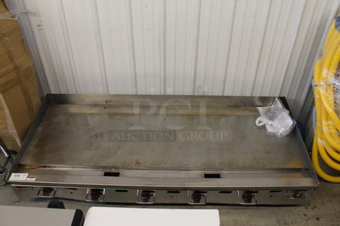 LIKE NEW! Wolf AGM72-101 Stainless Steel Commercial Countertop Natural Gas Powered Flat Top Griddle. 162,000 BTU. Unit Has Only Been Used a Few Times! 