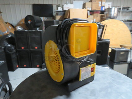 One WNG Inflatable Blower. #WB-1. 115 Volt.