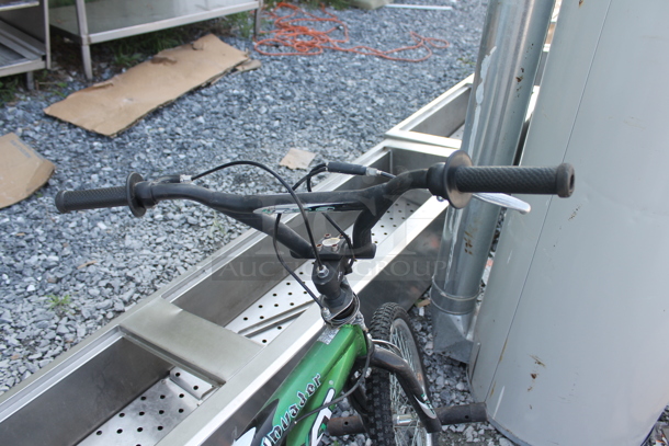 Next T22 Green and Black Bicycle. - Image 6 of 7