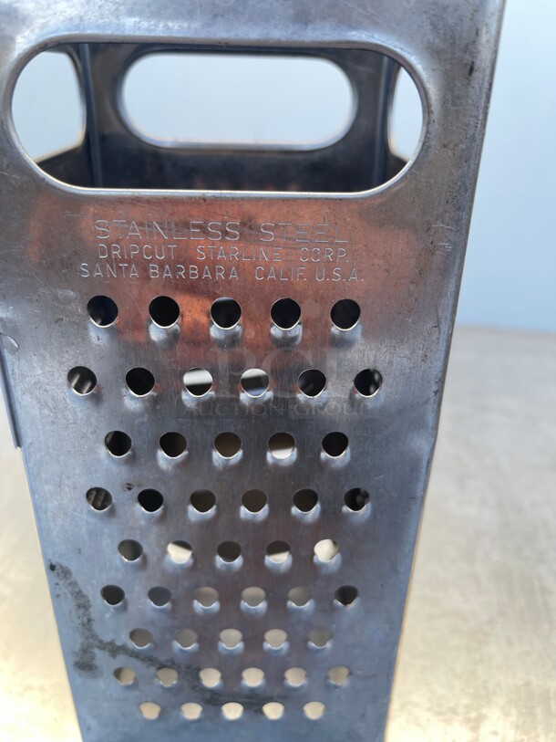 Vollrath SG-200 Traex Dripcut Stainless Steel Grater - Image 4 of 8