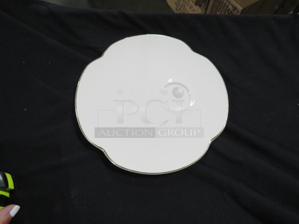 9.5 Inch  Gold Rimmed Cocktail Plate. 12XBID