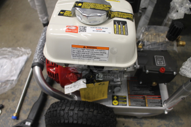 BRAND NEW SCRATCH AND DENT! Simpson ALH3425-S 60689 Aluminum Series Pressure Washer with Honda Engine and 35' Hose. 3600 PSI; 2.5 GPM. - Image 4 of 12
