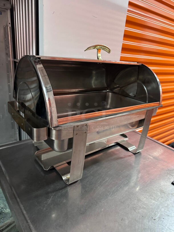 New! Tablecraft  Stainless Steel Commercial Heavy Duty 7 qt. Buffet Chafer Dish w/ Roll Top NSF  - Image 8 of 8