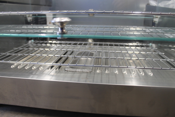 BRAND NEW SCRATCH AND DENT! RTR-50L Stainless Steel Countertop Heated Display Case Merchandiser. 110-120 Volts, 1 Phase. Tested and Working! - Image 5 of 7