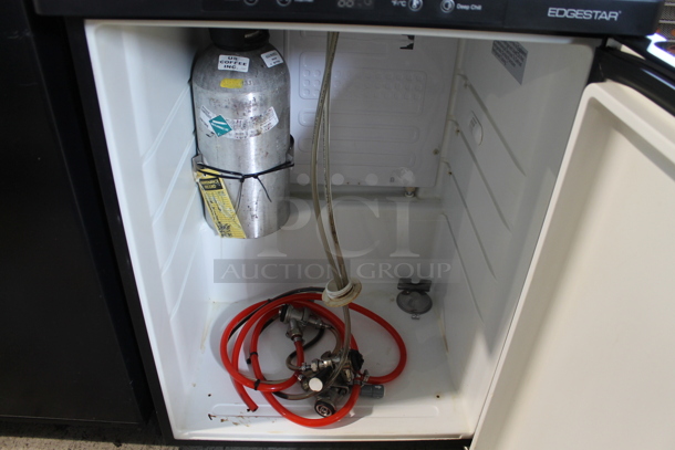EdgeStar BR3001BL Metal Direct Draw Kegerator w/ Beer Tower, 2 Handles and Nitrogen Tank. 115 Volts, 1 Phase. Tested and Working! - Image 2 of 6