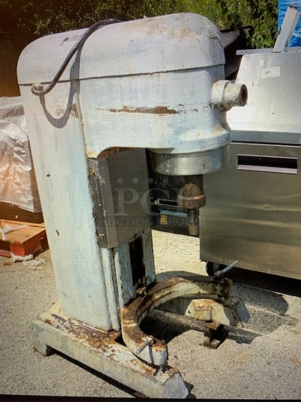 One Hobart 60 Quart Stand Mixer. #H-600. 208 Volt. 3 Phase. - Image 1 of 3