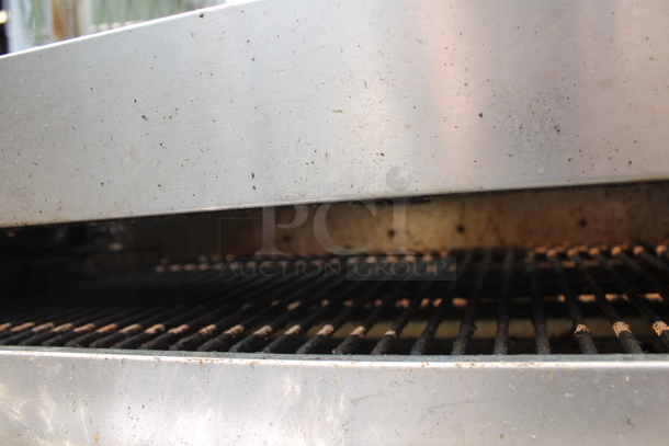 US Range Stainless Steel Commercial Natural Gas Powered Cheese Melter. - Image 4 of 6