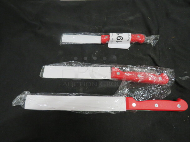Assorted NEW Knife. 3XBID