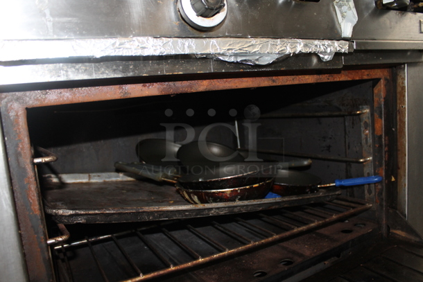 Stainless Steel Commercial Natural Gas Powered 6 Burner Range w/ Oven, Over Shelf and Back Splash. - Image 5 of 5