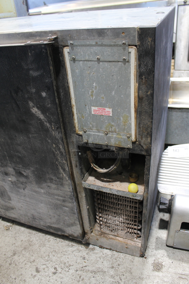 Beverage Air BB48 Metal Commercial 2 Door Back Bar Cooler. 115 Volts, 1 Phase. Tested and Powers On But Does Not Get Cold - Image 3 of 7