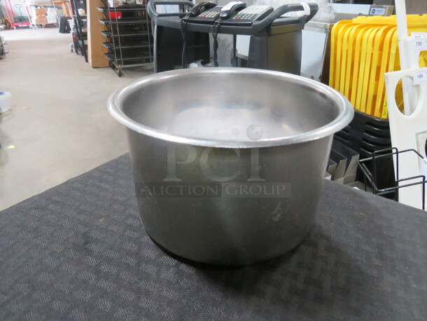 7X4 Stainless Steel Crock. 10XBID 