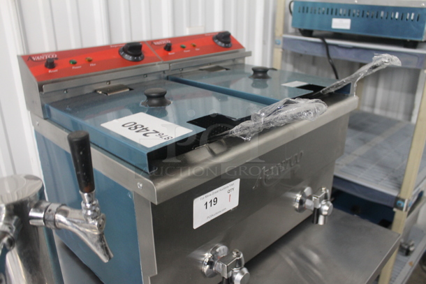 BRAND NEW SCRATCH AND DENT! Avantco 77F202 Stainless Steel Commercial Countertop Electric Powered 2 Well Fryer w/ 2 Metal Fry Baskets and 2 Lids. 208-240 Volts, 1 Phase. Tested and Working! - Image 2 of 8