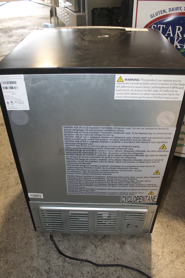Electrolux FGWC52L3TS Metal Commercial Mini Cooler Merchandiser. 115 Volts, 1 Phase. Tested and Powers On But Does Not Get Cold - Image 6 of 7