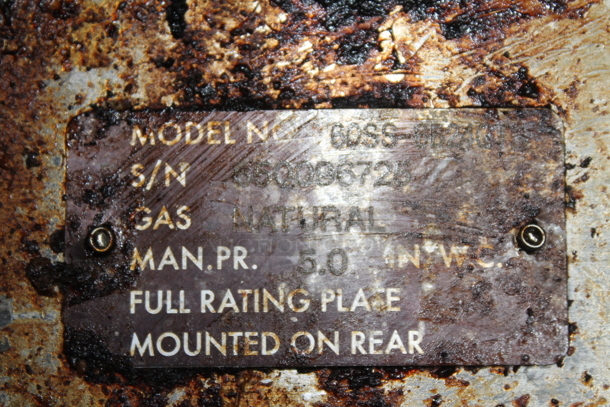 LATE MODEL! Vulcan 60SS-852 Stainless Steel Commercial Natural Gas Powered 6 Burner Range w/ Right Side Flat Top Griddle, 2 Oven, Over Shelf and Back Splash. - Image 7 of 8