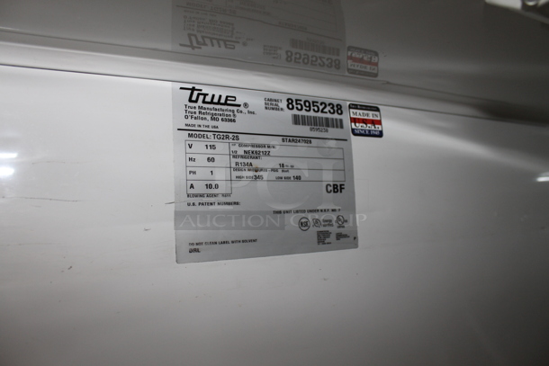 2015 True TG2R-2S Stainless Steel Commercial 2 Door Reach In Cooler w/ Poly Coated Racks. 115 Volts, 1 Phase. Tested and Working! - Image 4 of 6