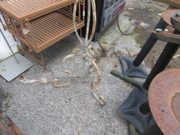 One AWESOME Metal Candle Holder. - Image 3 of 3