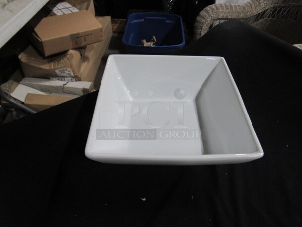 9.5X4 Better Homes And Graden Serving Bowl. 3XBID - Image 2 of 3