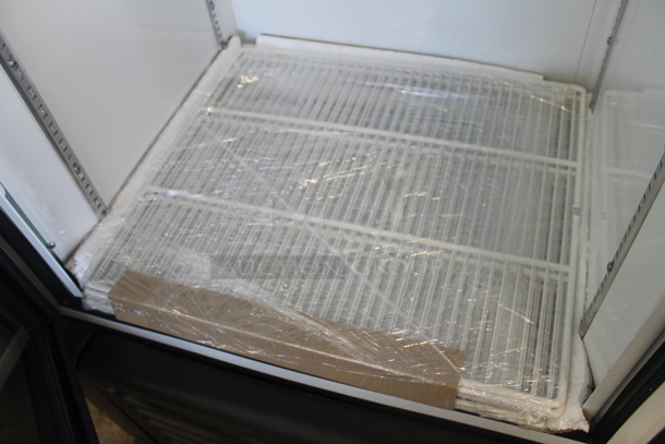 BRAND NEW! Pro-Kold CV16-ULH / DURF 16 W Metal commercial Single Door Reach In Freezer Merchandiser w/ Poly Coated Racks. 115 Volts, 1 Phase. Tested and Working! - Image 7 of 8