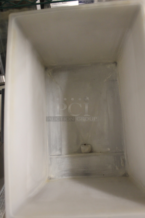 Bunn TD4T Stainless Steel Commercial Beverage Holder Dispenser. No Lid. - Image 7 of 9