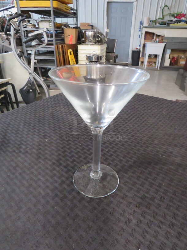 NEW Libbey 10oz Martini Glass. - Image 1 of 1