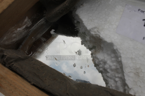 BRAND NEW SCRATCH AND DENT! Metal Panel. - Image 4 of 4