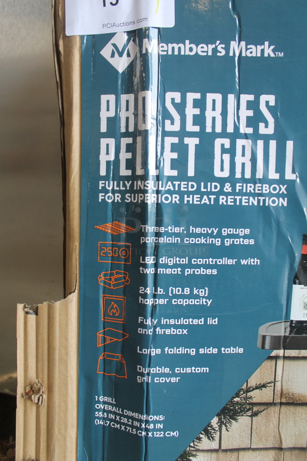 BRAND NEW SCRATCH AND DENT! Members Mark Pro Series Pellet Grill.  - Image 2 of 5