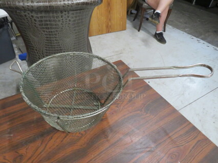 One NEW Round Fry Basket
