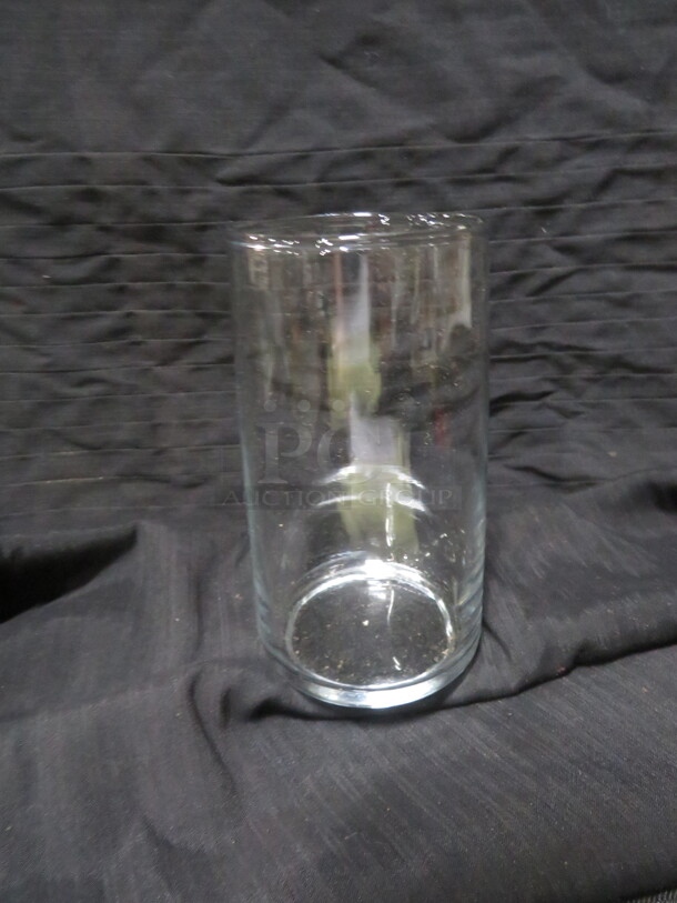 NEW Round Bar Glass. 4XBID - Image 1 of 1