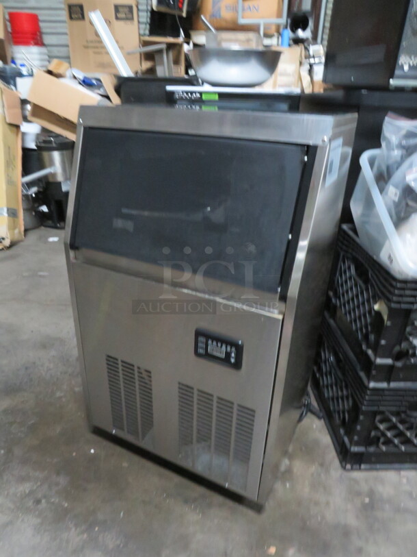 One Vevor Commercial Under Counter Ice Maker. Model# ZBJY45KGP70-4501v1. 110 Volt. Working When Removed. 20X13.5X33 - Image 2 of 2