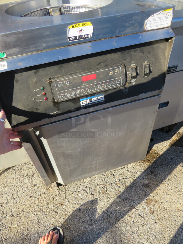 One Giles Electric Pressure Cooker On Casters. Model# GEF-720. 208 Volt. 3 Phase. 24X40X37 - Image 1 of 3