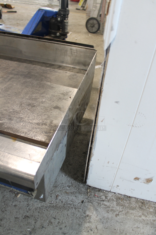 Star Max Stainless Steel Commercial Countertop Natural Gas Powered Flat Top Griddle.  - Image 4 of 7