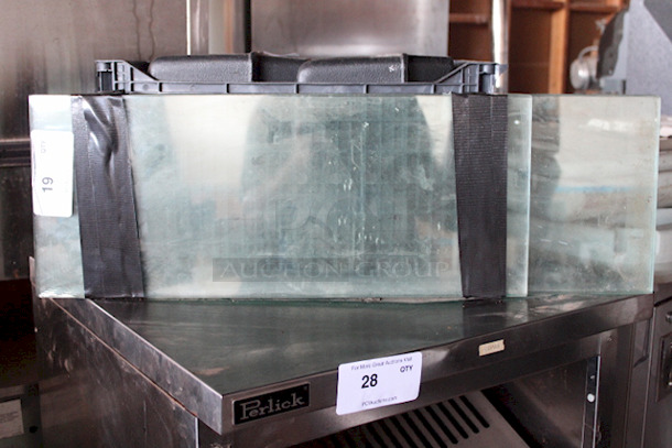 NICE! Glass Panes For Sneeze Guard/Section Divider. (3) 30"x9-1/2" (1) 23-1/2x9-1/2 Glass Panes. 4x Your Bid - Image 1 of 1