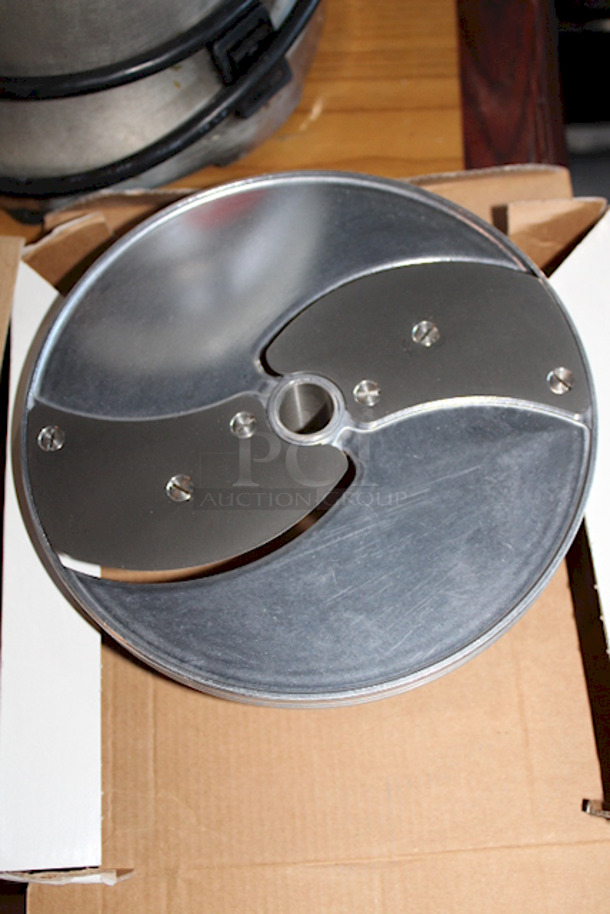 DOUBLE DOWN! New In The Box (1) Robot Coupe CL30 Series 27086 1/8" Slicing Disc & (1) CL Series 28064 3 mm Slicing Disc. 2x Your Bid - Image 3 of 8