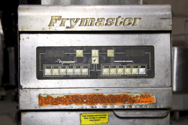 AMAZING! Frymaster RE1175C, 50lbs Vat On Commercial Casters. 208v/3ph/60hz 3 Wire.
155⁄8 in. W x 31 in. D x 453⁄8 in. H
In Working Order. Needs Cord. - Image 7 of 9