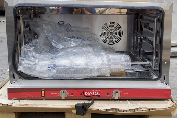 BRAND NEW SCRATCH & DENT! Avantco CO-38M Full Size Countertop Convection Oven, 4.4 cu. ft. - 208/240V, 3,500/4,600W. Exterior Glass Is Broken - Image 7 of 7