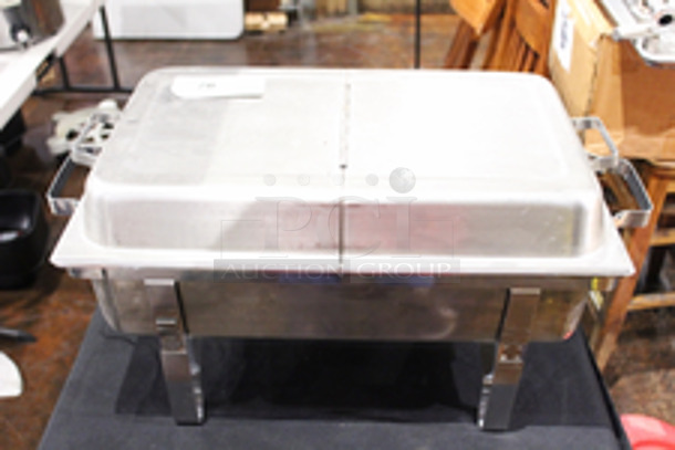 8 Qt. Full Size Chafer Kit with Stainless Steel Hinged Cover. 
24x14x13
 - Image 3 of 6