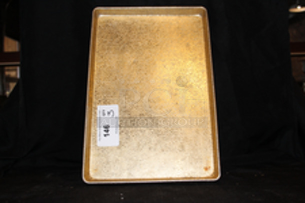 Vollrath 5303 1/2 Half Size Bun / Sheet Pan - 18" x 13" x 1", 18 gauge Aluminum, Natural Finish
3x Your Bid
 - Image 4 of 4